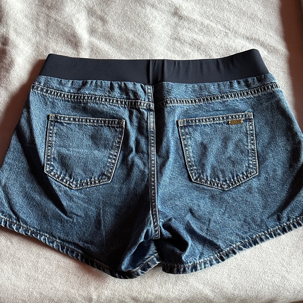 Ripe Maternity Brooklyn Denim Shorts with Wide Waistband - Picture 6 of 6